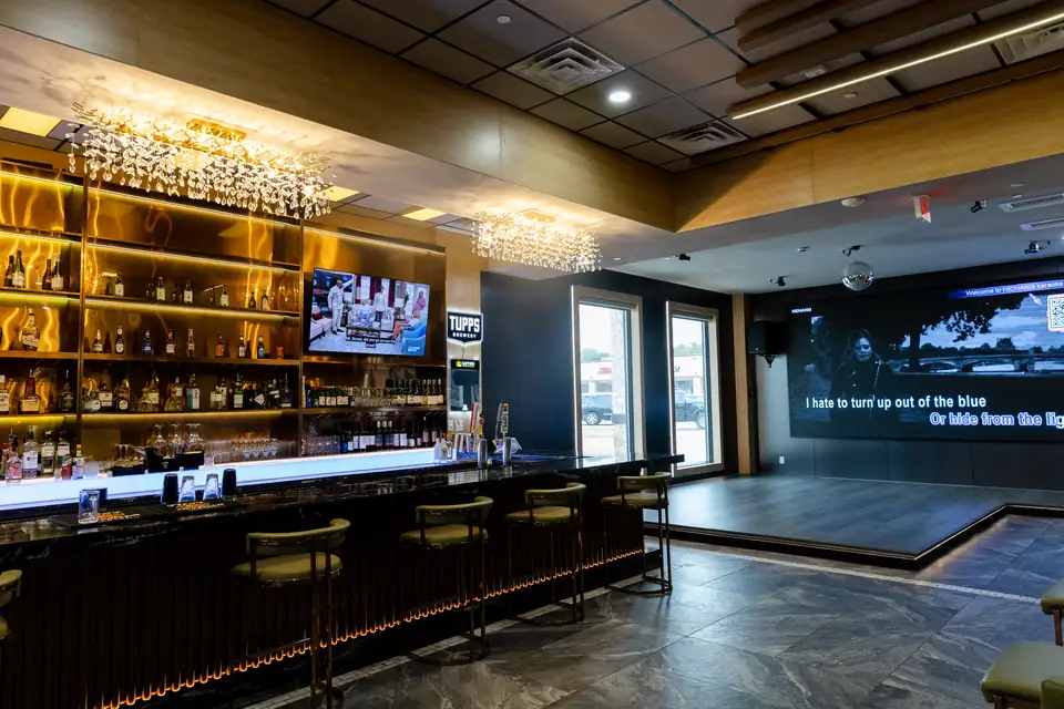 The King Pot bar and stage